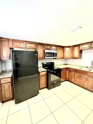 443 NE 195th Street Miami FL 33179