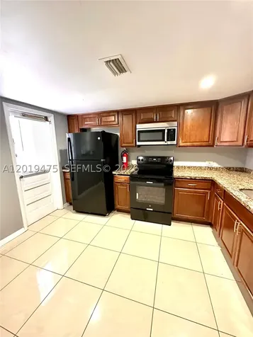 443 NE 195th Street Miami FL 33179
