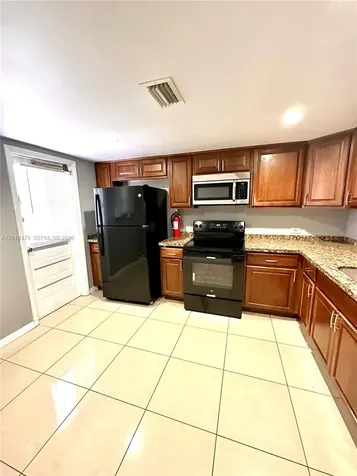 443 NE 195th Street Miami FL 33179