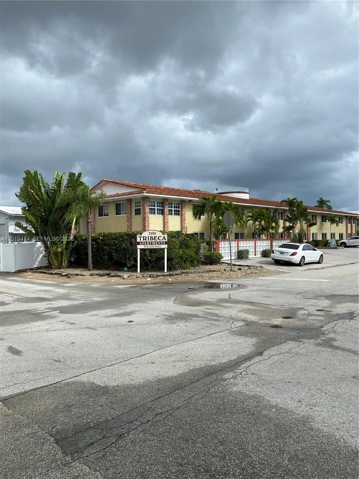 2101 NE 51st Street Fort Lauderdale FL 33308