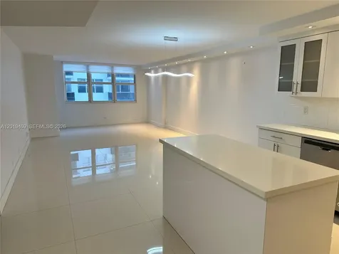 6039 Collins Avenue Miami Beach FL 33140