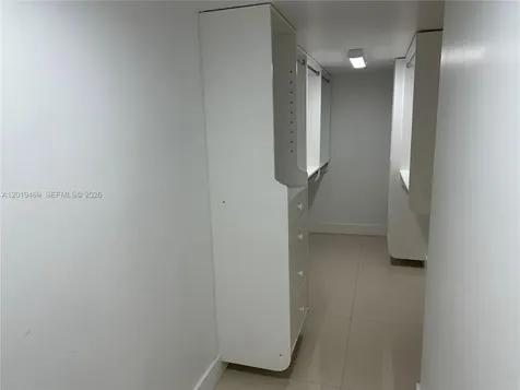 6039 Collins Avenue Miami Beach FL 33140