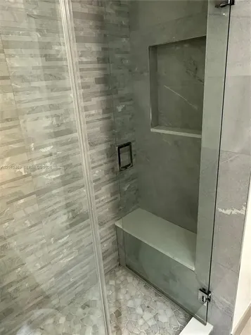 6039 Collins Avenue Miami Beach FL 33140