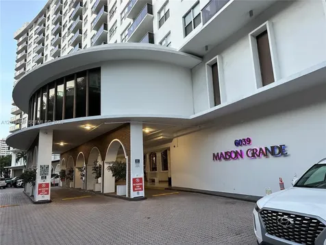6039 Collins Avenue Miami Beach FL 33140