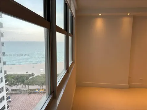 6039 Collins Avenue Miami Beach FL 33140