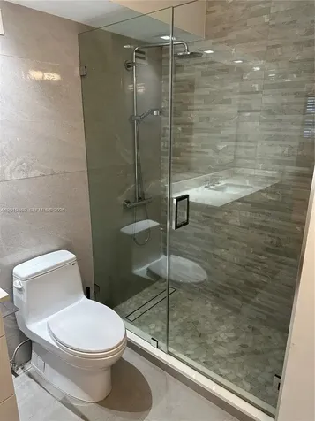 6039 Collins Avenue Miami Beach FL 33140