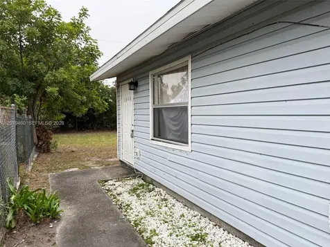 1604 Cypress Drive Fort Myers FL 33907
