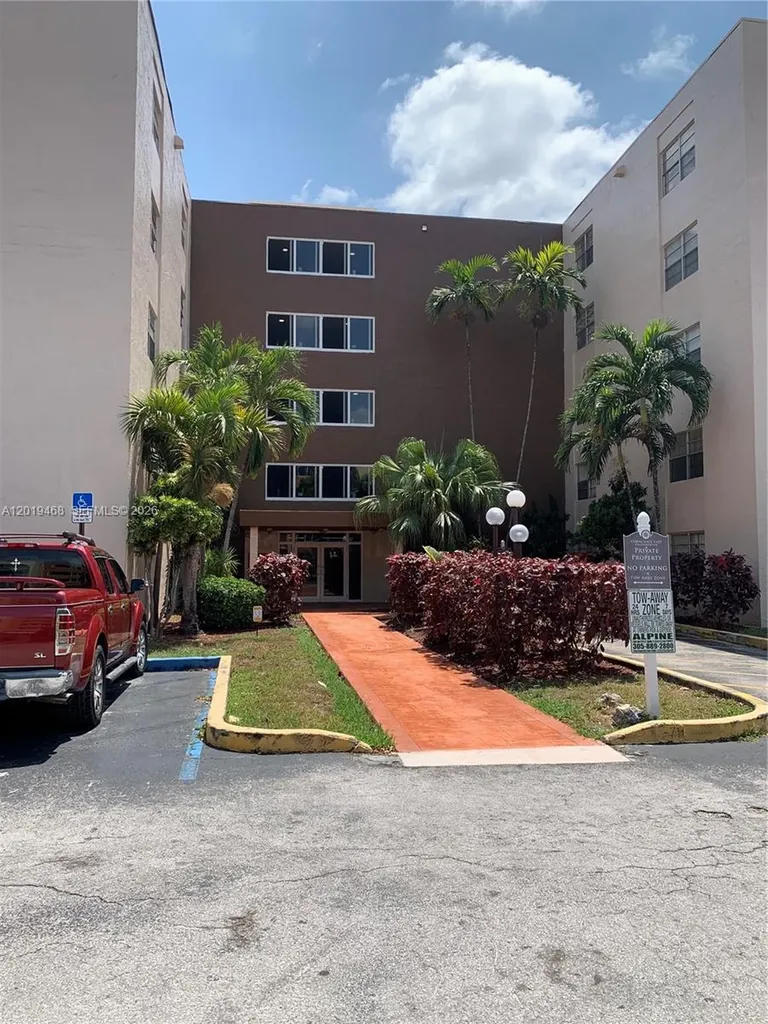6950 Miami Gardens Drive Hialeah FL 33015