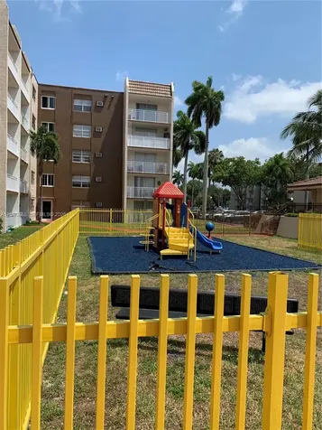 6950 Miami Gardens Drive Hialeah FL 33015