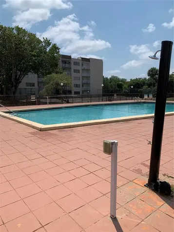 6950 Miami Gardens Drive Hialeah FL 33015