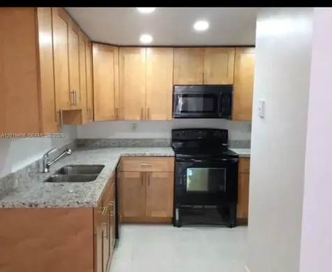 6950 Miami Gardens Drive Hialeah FL 33015
