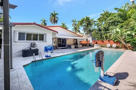 7711 Miami View Drive North Bay Village FL 33141