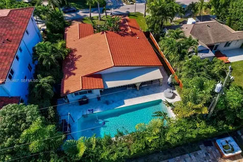 7711 Miami View Drive North Bay Village FL 33141