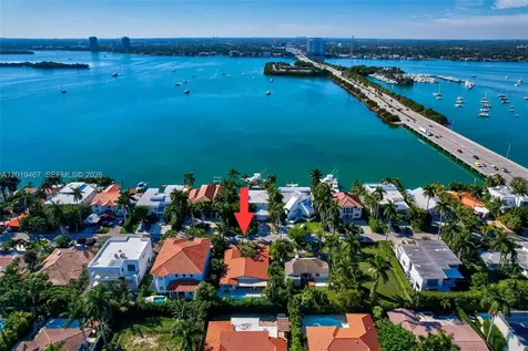 7711 Miami View Drive North Bay Village FL 33141