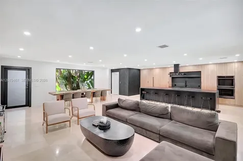 7711 Miami View Drive North Bay Village FL 33141