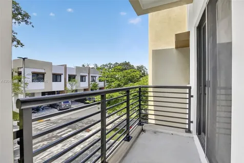 4101 N Oak Place Dania Beach FL 33314