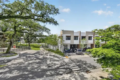 4101 N Oak Place Dania Beach FL 33314