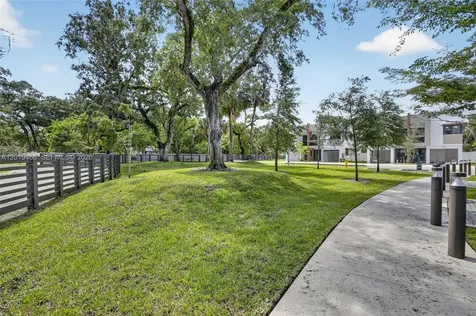 4101 N Oak Place Dania Beach FL 33314