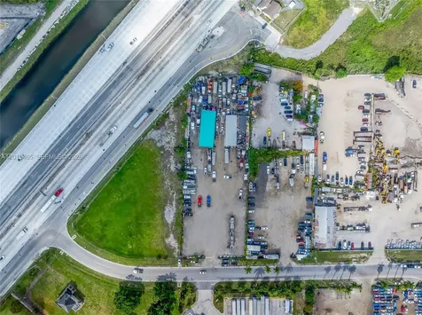 13800 NW 112th Avenue Hialeah Gardens FL 33018