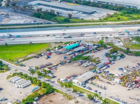 13800 NW 112th Avenue Hialeah Gardens FL 33018