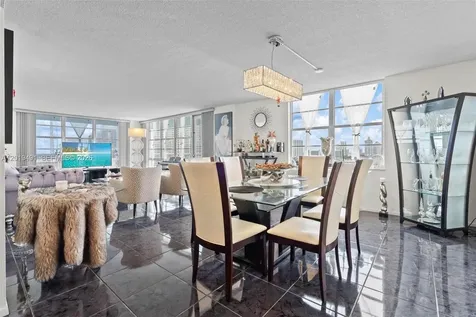 301 174 Sunny Isles Beach FL 33160