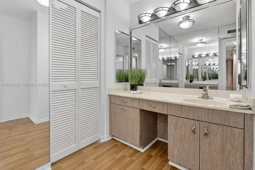 2808 N 46th Avenue Hollywood FL 33021