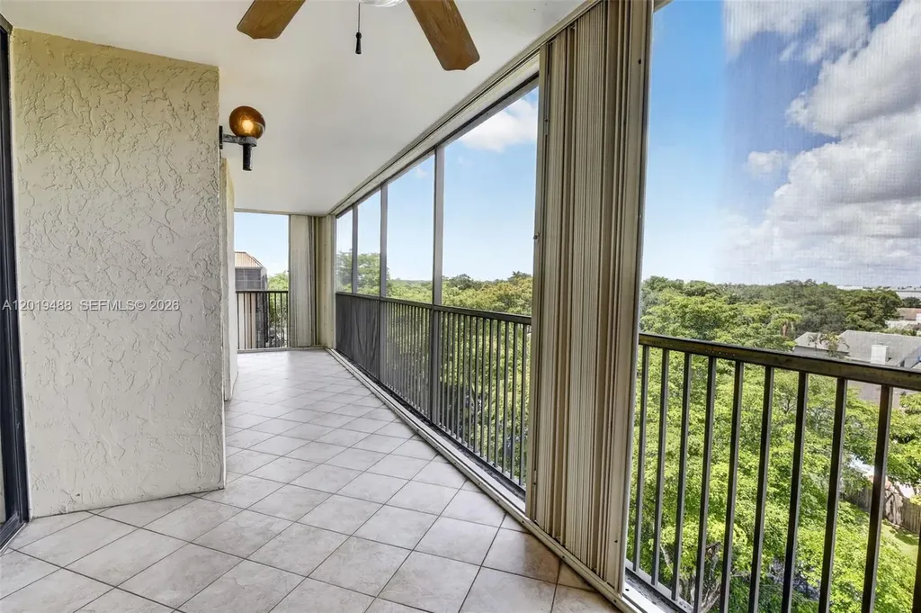 2808 N 46th Avenue Hollywood FL 33021