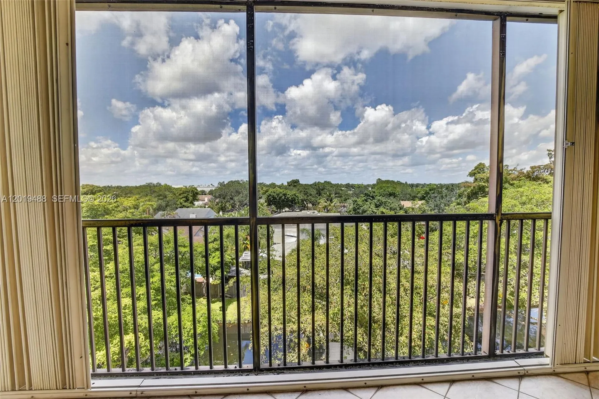 2808 N 46th Avenue Hollywood FL 33021