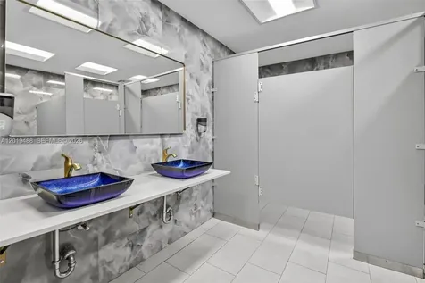 2808 N 46th Avenue Hollywood FL 33021