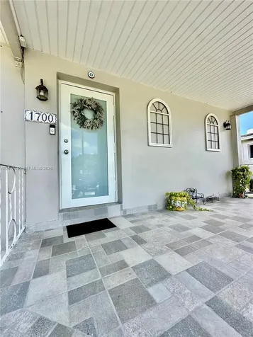 1700 SW 82nd Avenue Miami FL 33155