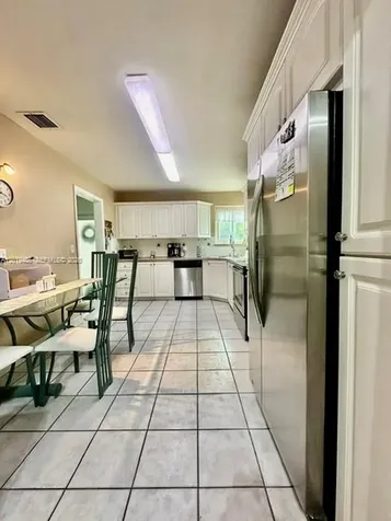 1700 SW 82nd Avenue Miami FL 33155