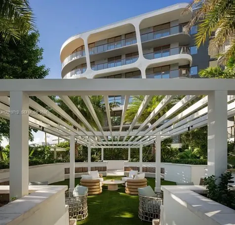 3900 Alton Road Miami Beach FL 33140