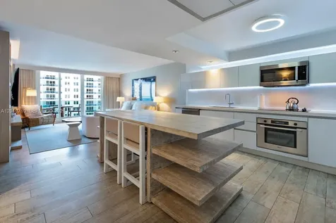 102 24th Street Miami Beach FL 33139