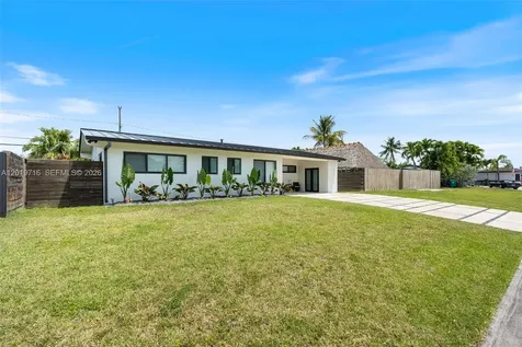 9460 Haitian Drive Cutler Bay FL 33189
