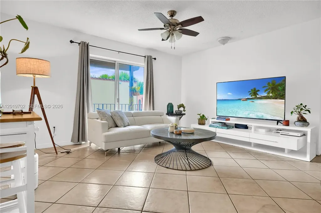 10786 N Kendall Drive Miami FL 33176