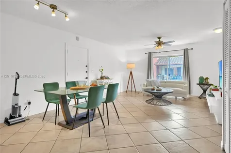 10786 N Kendall Drive Miami FL 33176