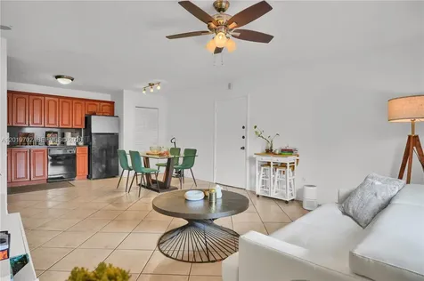 10786 N Kendall Drive Miami FL 33176