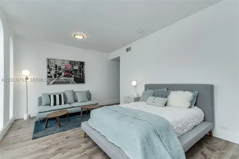 111 S Hibiscus Drive Miami Beach FL 33139