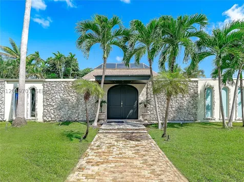 111 S Hibiscus Drive Miami Beach FL 33139