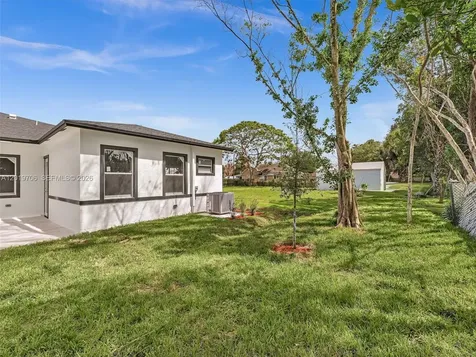 313 13th S Street Fort Pierce FL 34950
