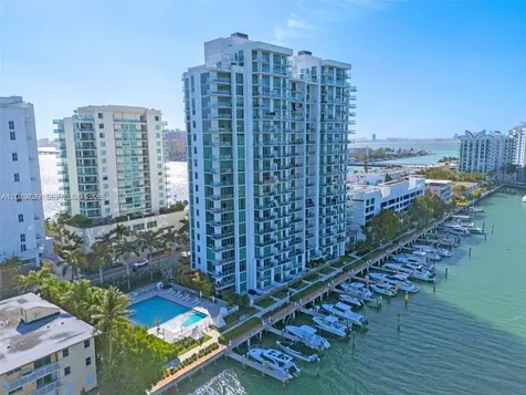 7928 East Drive North Bay Village FL 33141