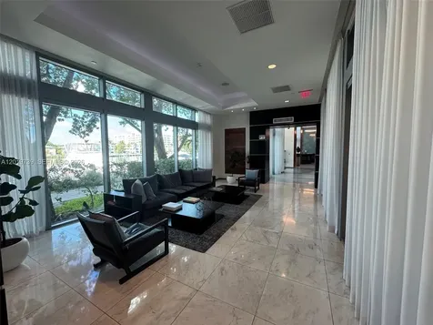 7928 East Drive North Bay Village FL 33141