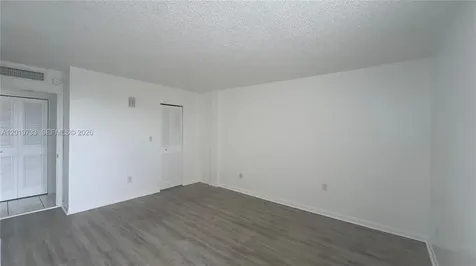 14611 N Kendall Drive Miami FL 33186
