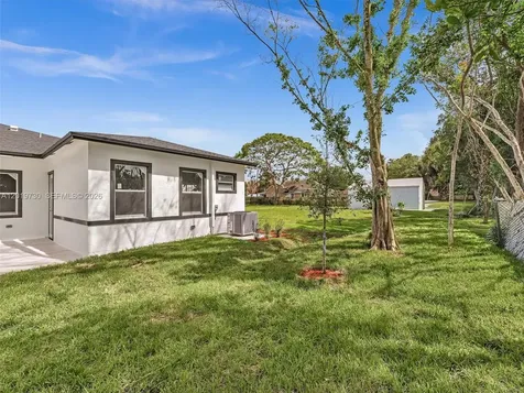 313 13th S Street Fort Pierce FL 34950