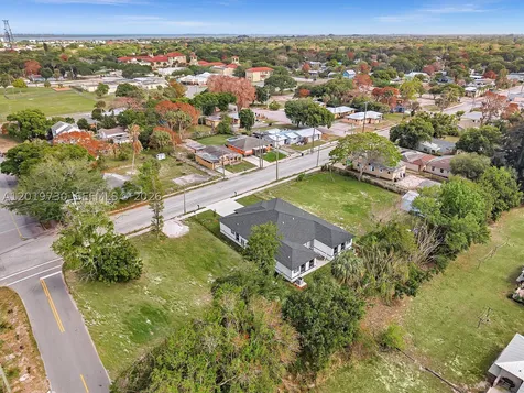 313 S 13th Street Fort Pierce FL 34950