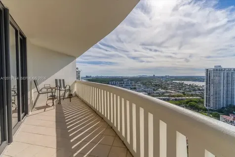 3000 Island Boulevard Aventura FL 33160