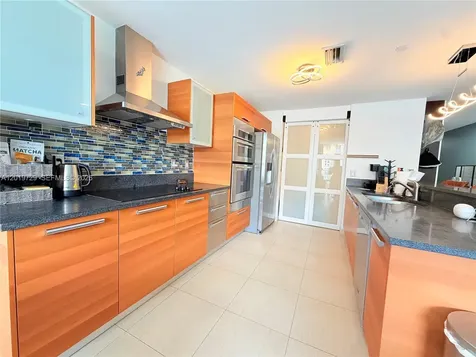 2950 NE 188th Street Aventura FL 33180