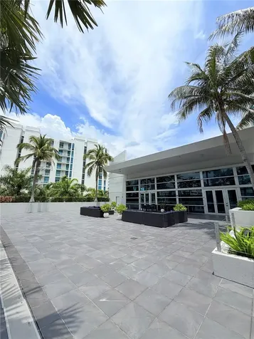 2950 NE 188th Street Aventura FL 33180