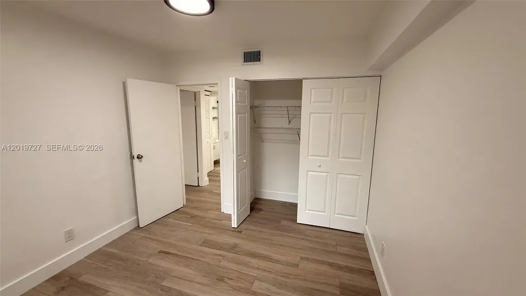 5845 Washington Street Hollywood FL 33023