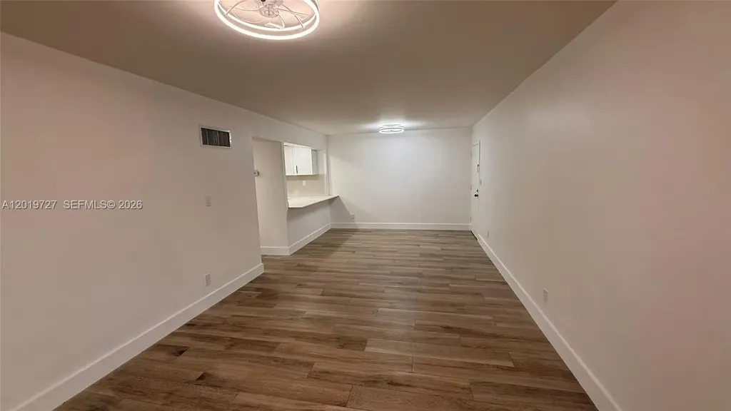 5845 Washington Street Hollywood FL 33023